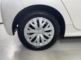 Photo '12' of Toyota Yaris