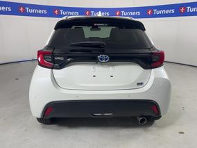 Photo '6' of Toyota Yaris