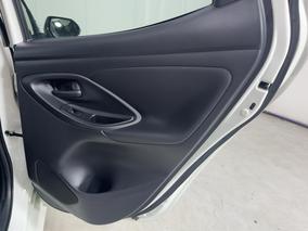 Photo '19' of Toyota Yaris