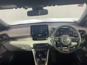 Photo '17' of Toyota Yaris