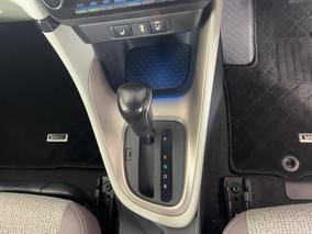 Photo '18' of Toyota Yaris