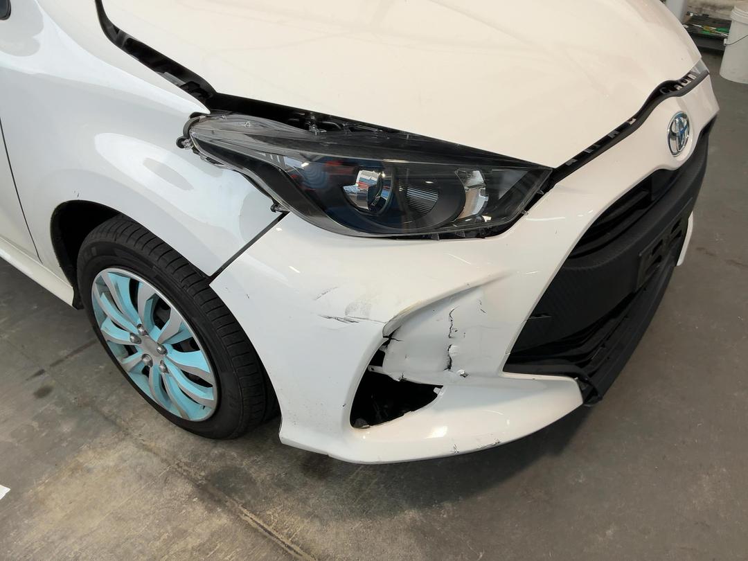Photo '4' of Toyota Yaris GX