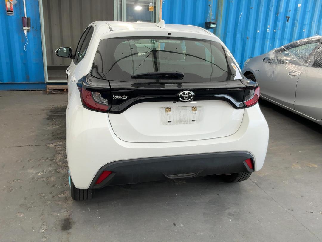 Photo '11' of Toyota Yaris GX