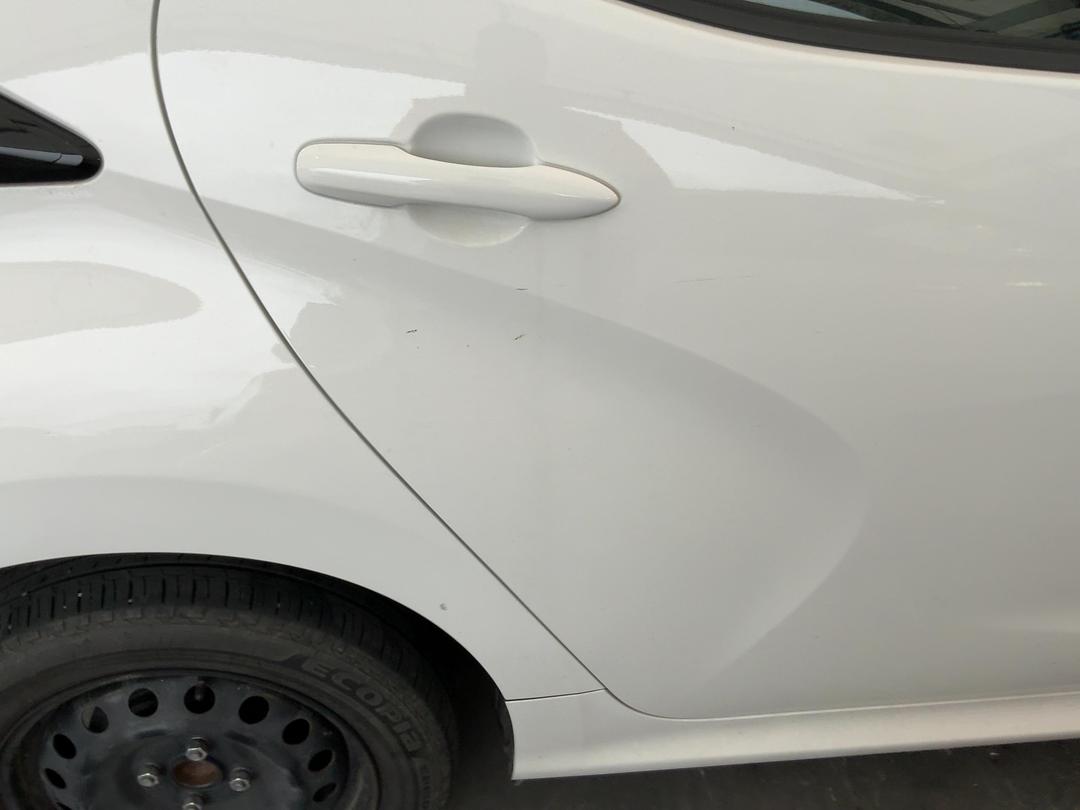 Photo '15' of Toyota Yaris GX
