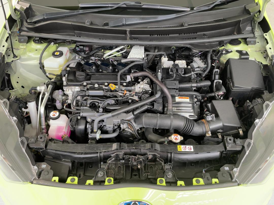 Photo '13' of Toyota Yaris