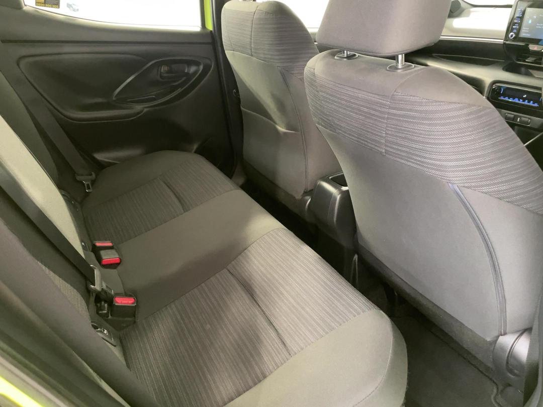 Photo '20' of Toyota Yaris