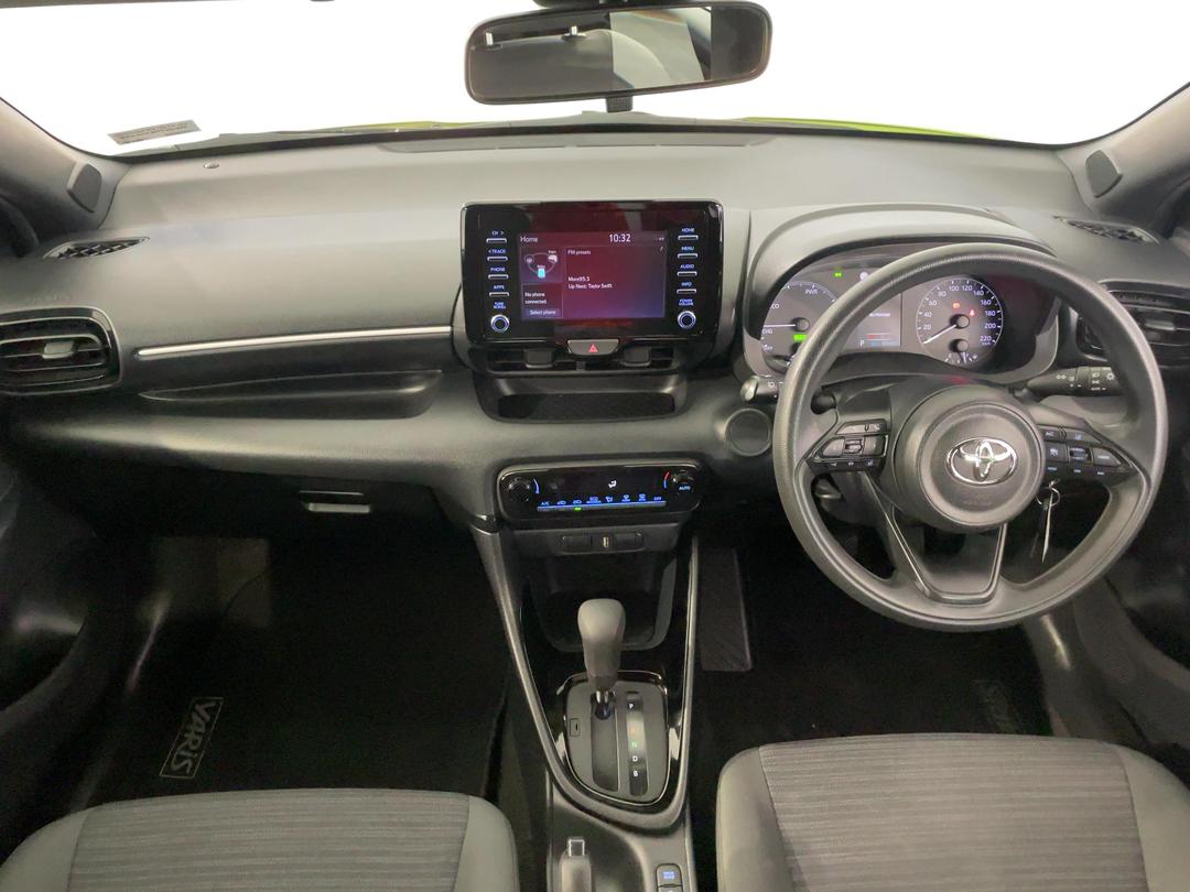 Photo '17' of Toyota Yaris
