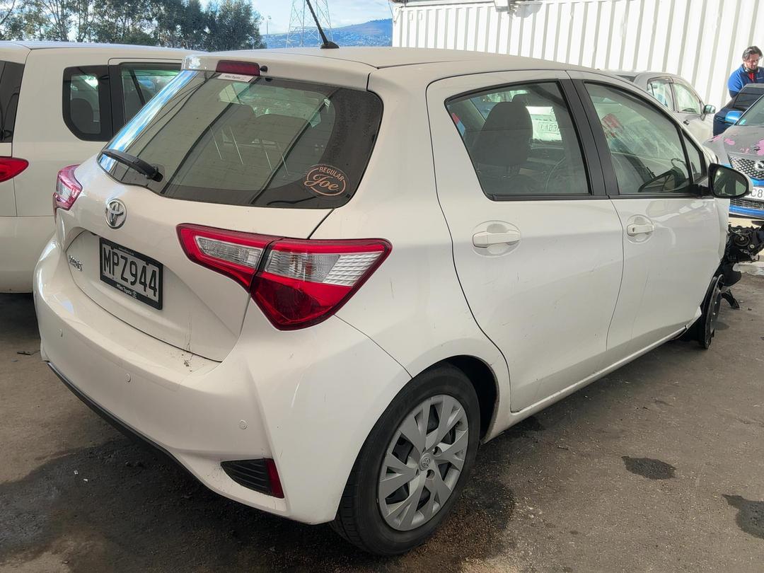 Photo '5' of Toyota Yaris GX