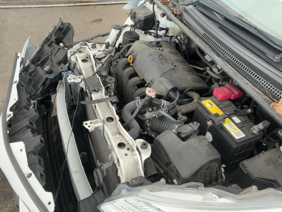 Photo '11' of Toyota Yaris GX