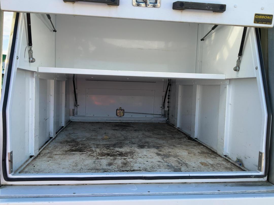 Photo '30' of Volkswagen Crafter 35 MWB 130 2.0D/8AT Flat Deck