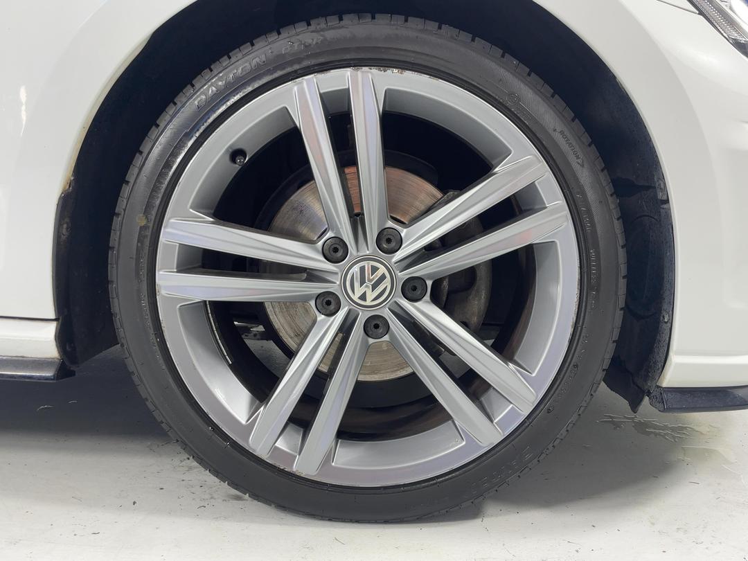 Photo '9' of Volkswagen Golf