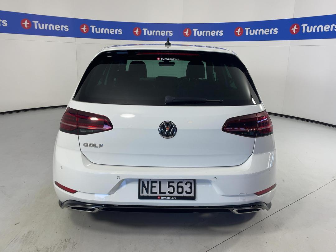 Photo '6' of Volkswagen Golf