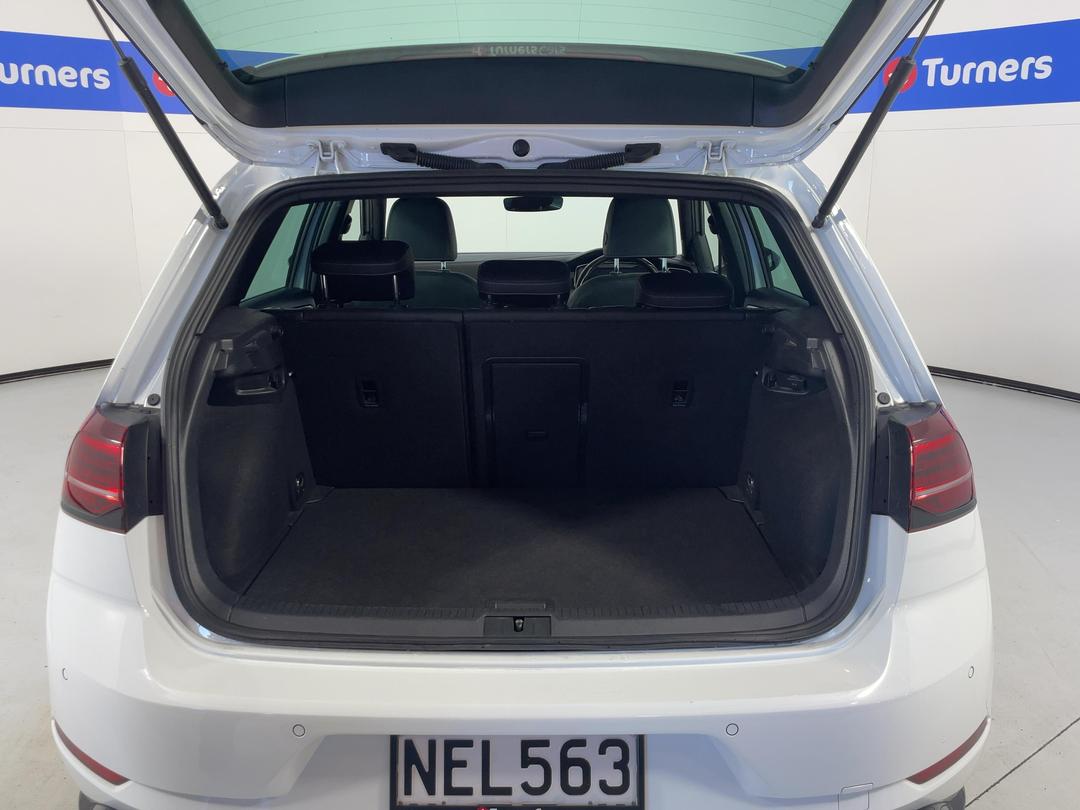 Photo '14' of Volkswagen Golf