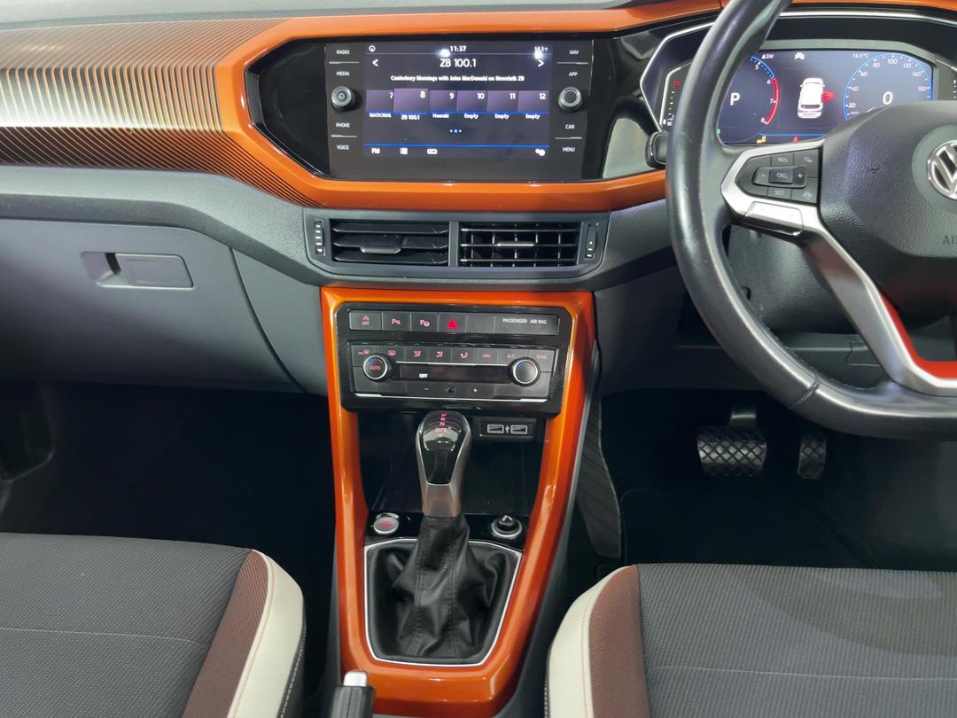 Photo '18' of Volkswagen T-Cross