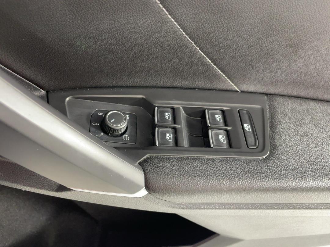 Photo '24' of Volkswagen Tiguan