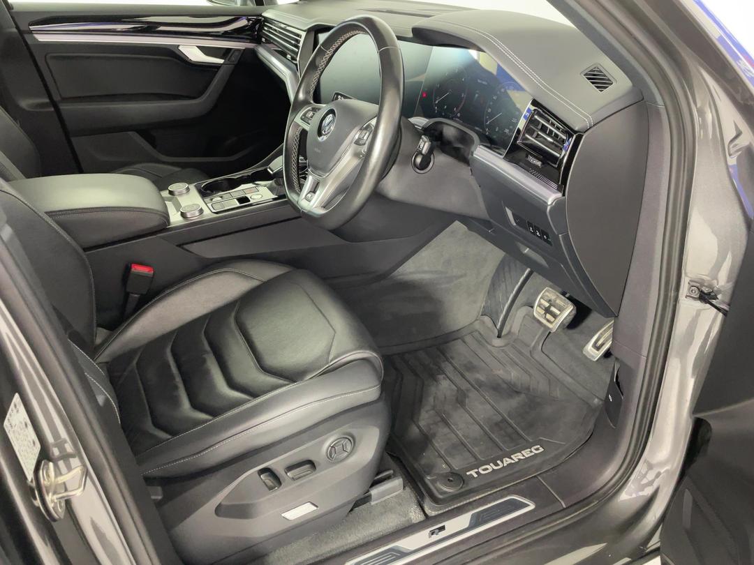Photo '16' of Volkswagen Touareg
