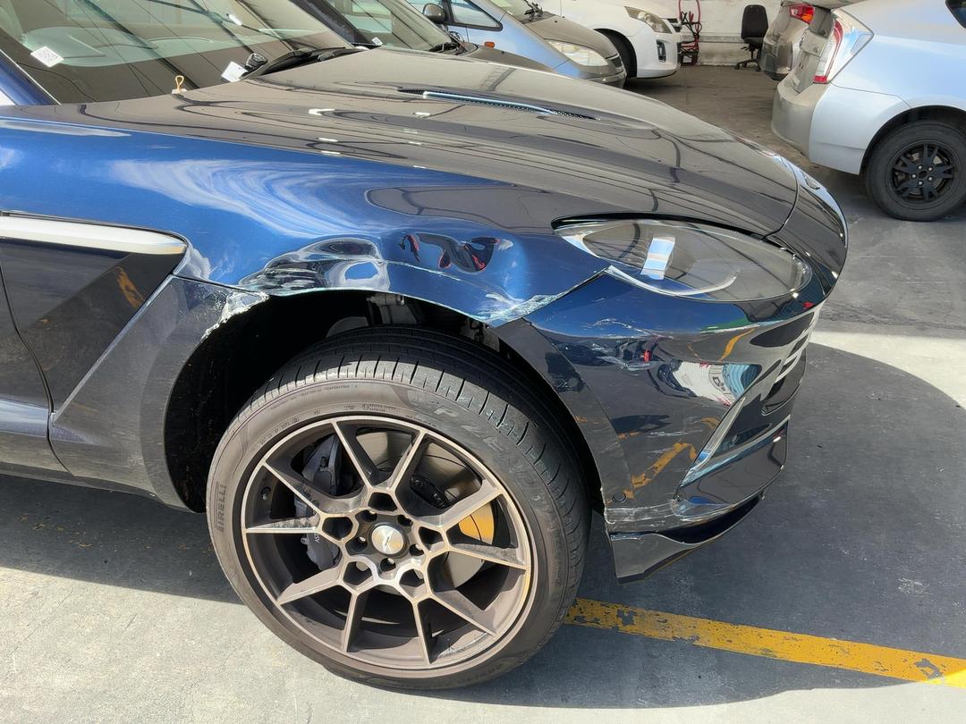 Photo '7' of Aston Martin DBX Photo '7' of Aston Martin DBX