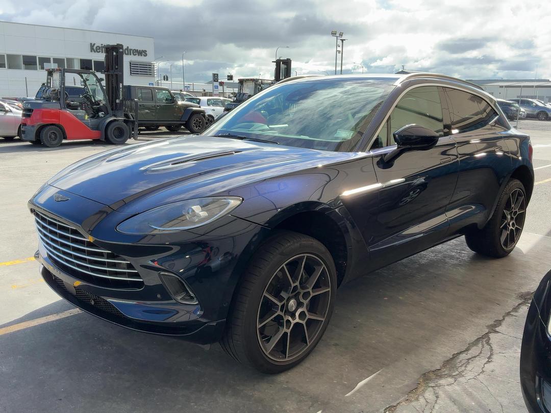 Photo '3' of Aston Martin DBX Photo '3' of Aston Martin DBX