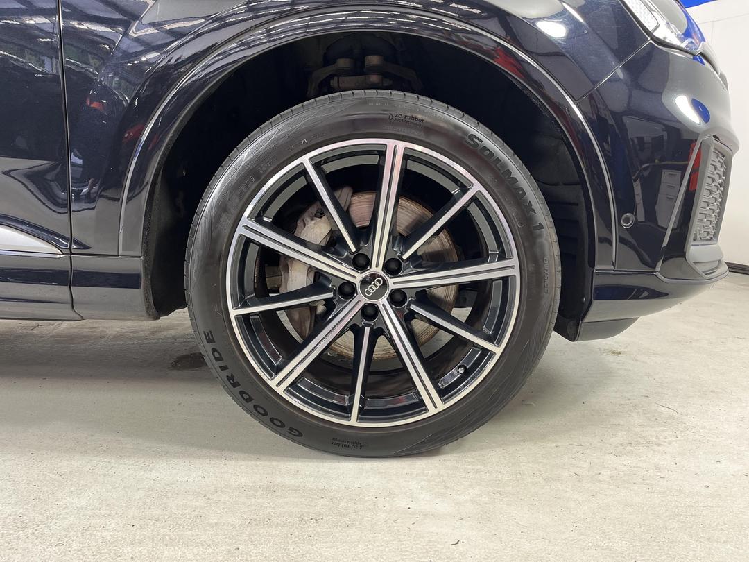 Photo '9' of Audi Q7