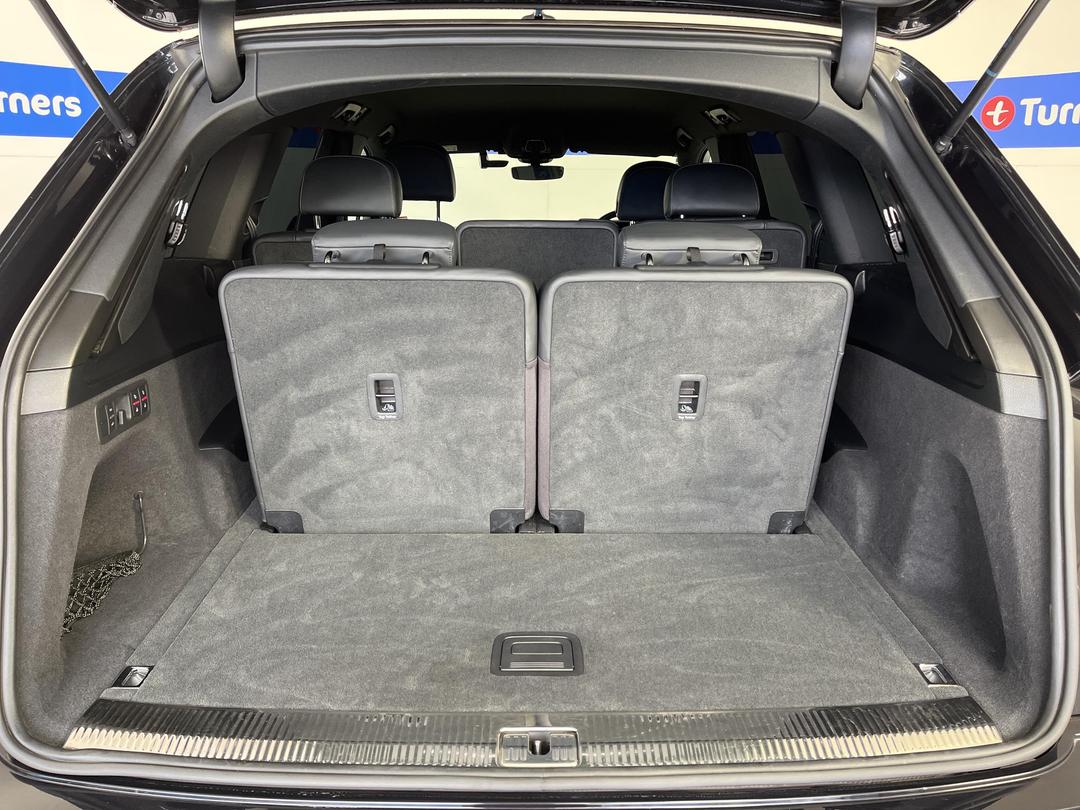 Photo '14' of Audi Q7