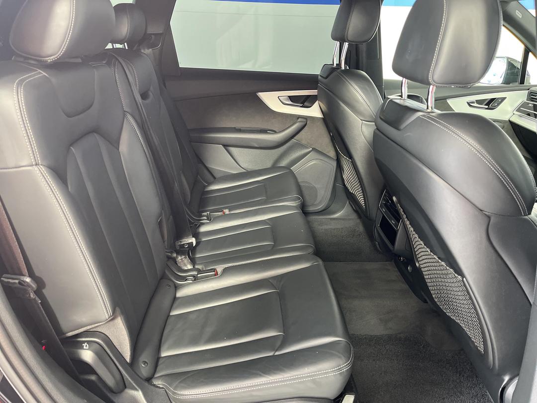 Photo '20' of Audi Q7