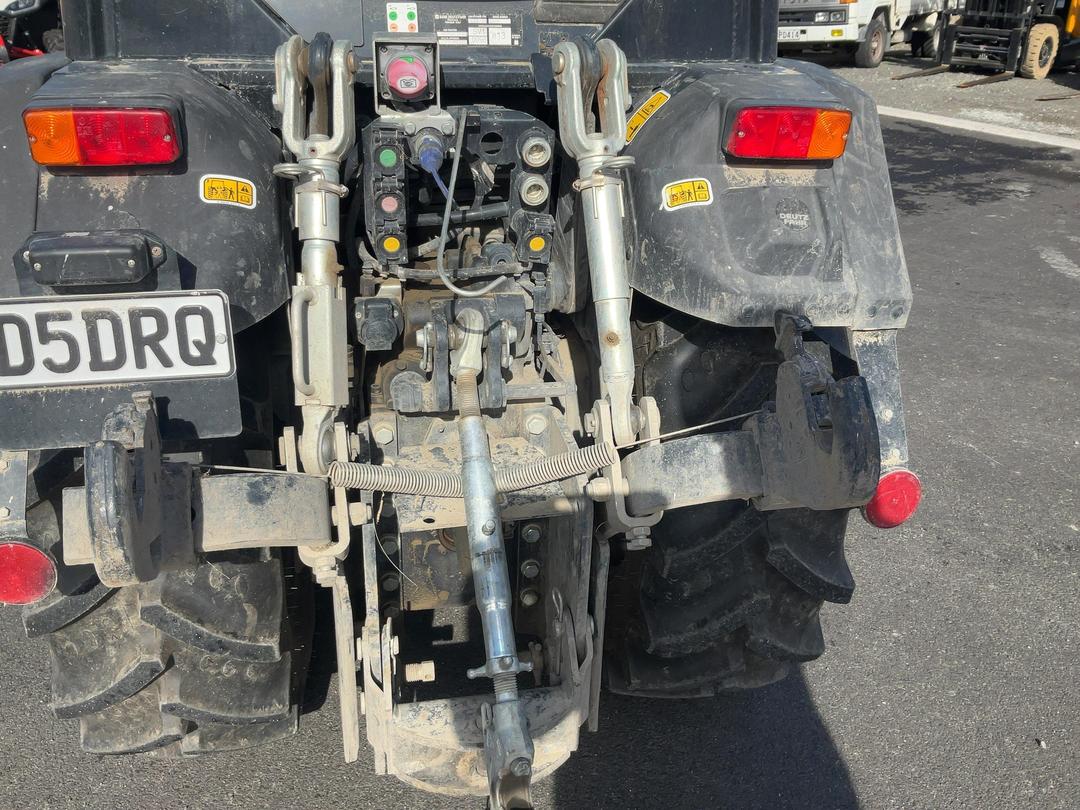 Photo '26' of Deutz-Fahr 320V Tractor