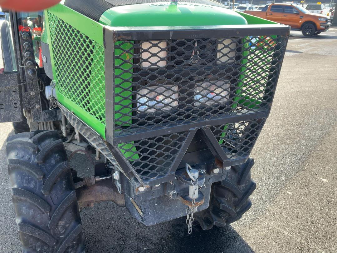 Photo '15' of Deutz-Fahr 320V Tractor