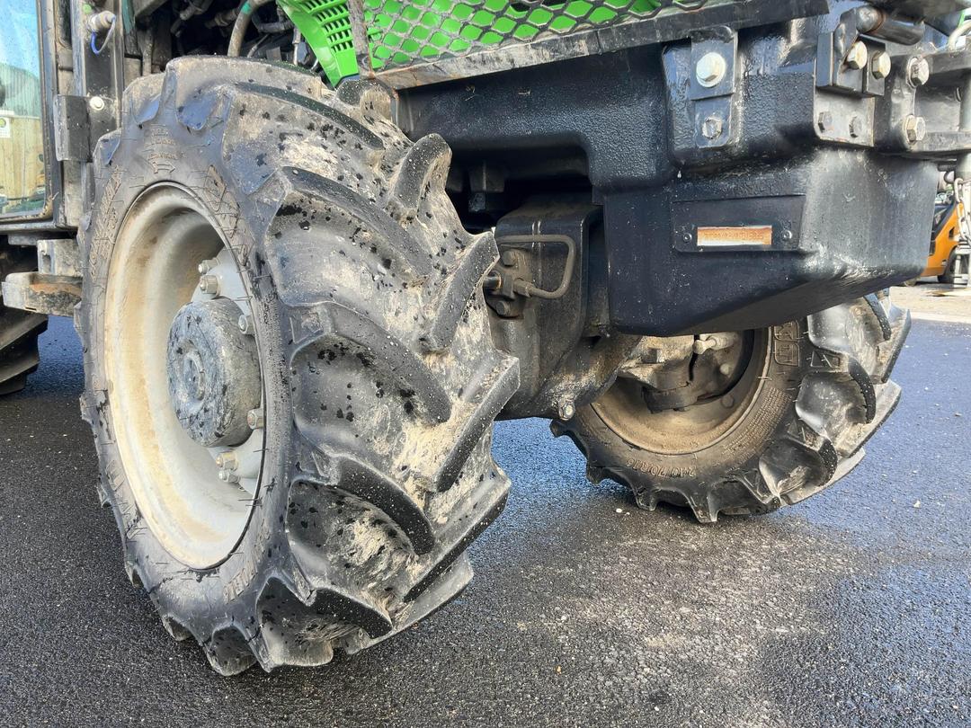 Photo '22' of Deutz-Fahr 320V Tractor