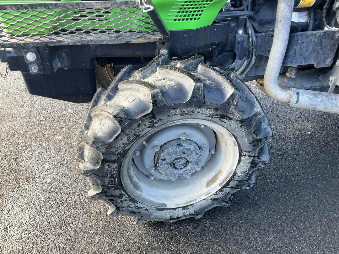 Photo '19' of Deutz-Fahr 320V Tractor
