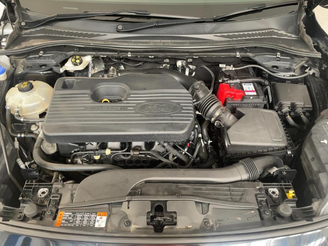 Photo '13' of Ford Escape