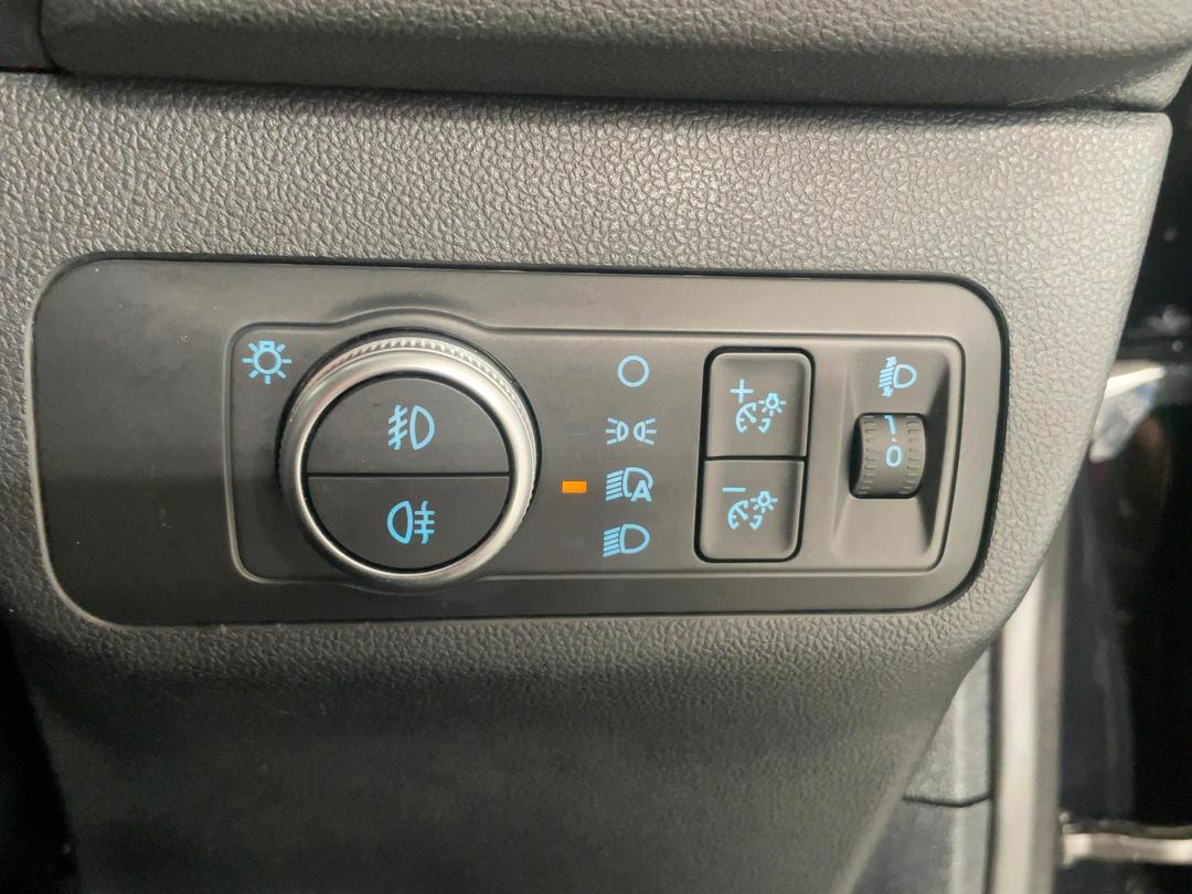 Photo '24' of Ford Escape