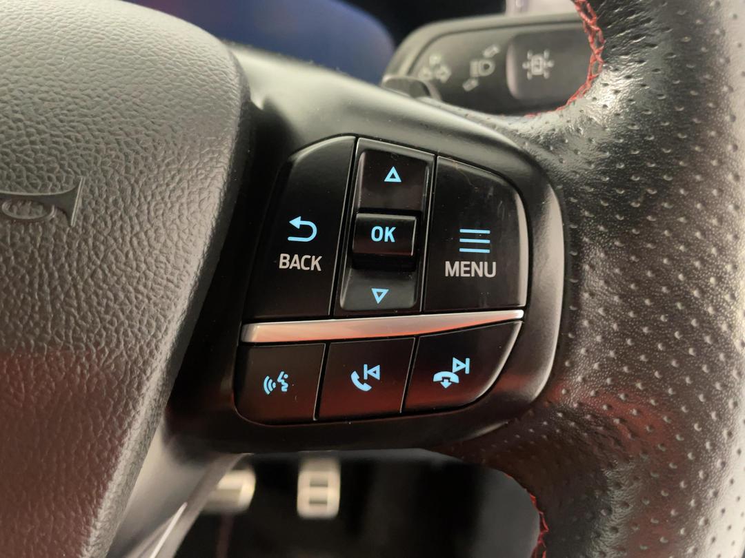 Photo '25' of Ford Escape