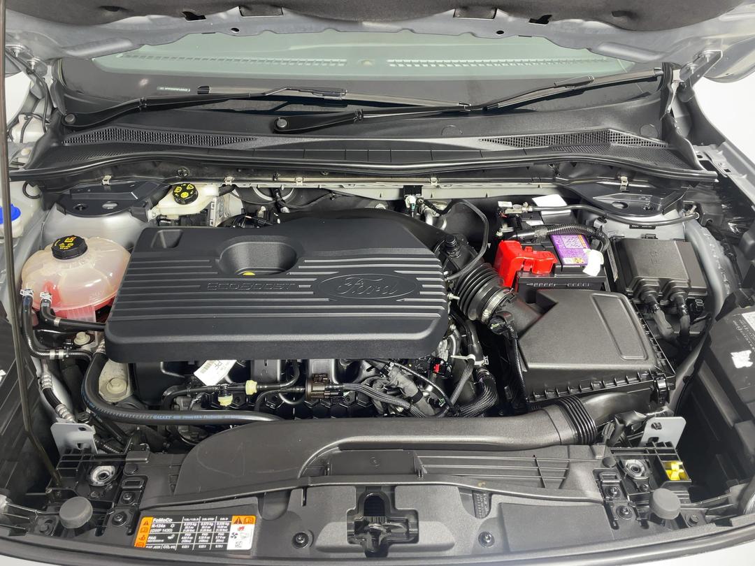 Photo '13' of Ford Escape