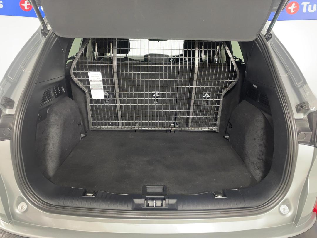 Photo '14' of Ford Escape