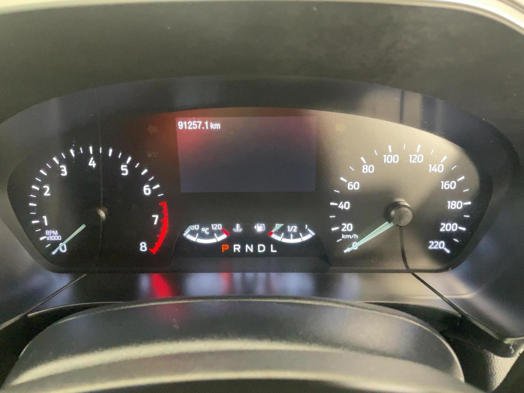 Photo '21' of Ford Escape
