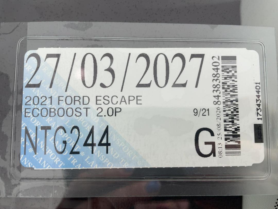Photo '29' of Ford Escape