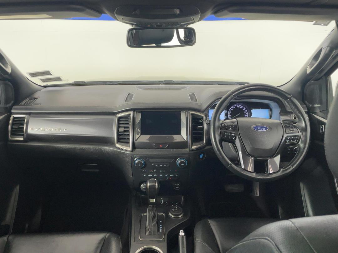 Photo '17' of Ford Everest