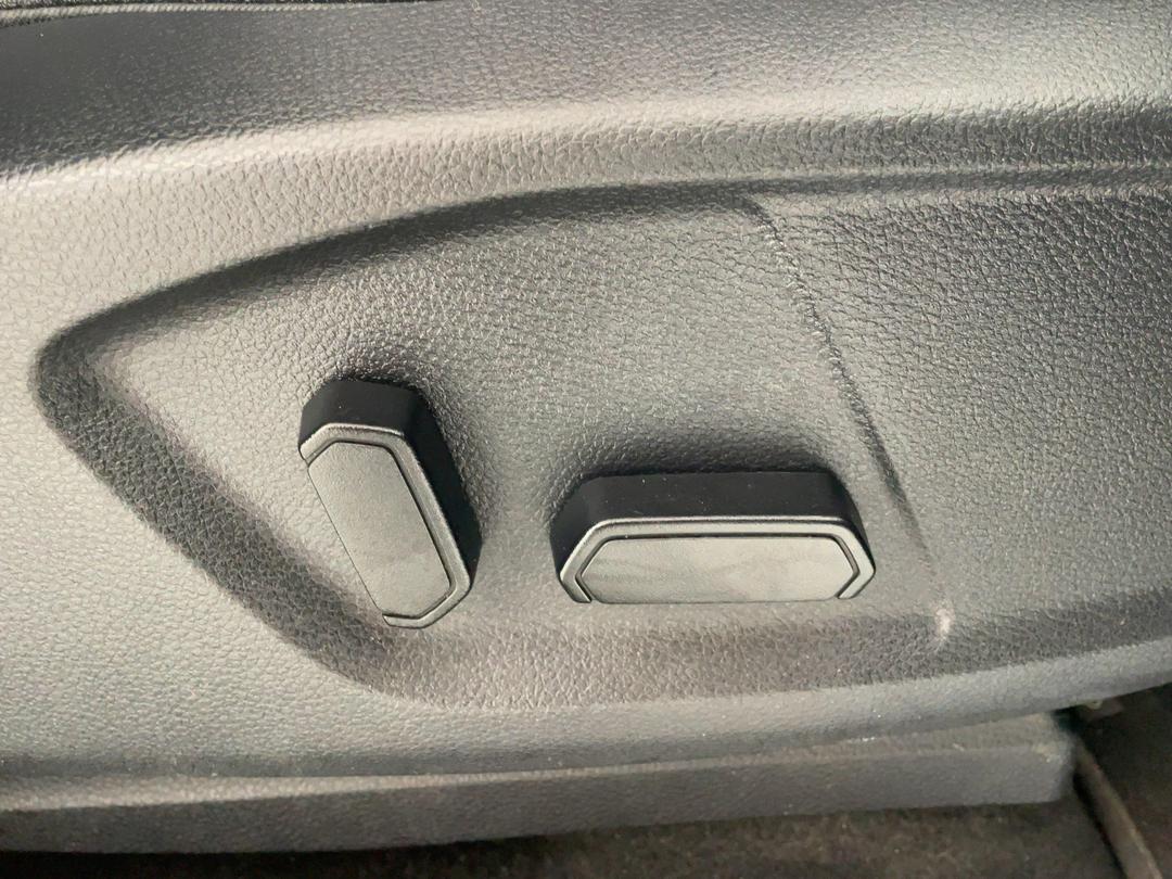 Photo '23' of Ford Everest