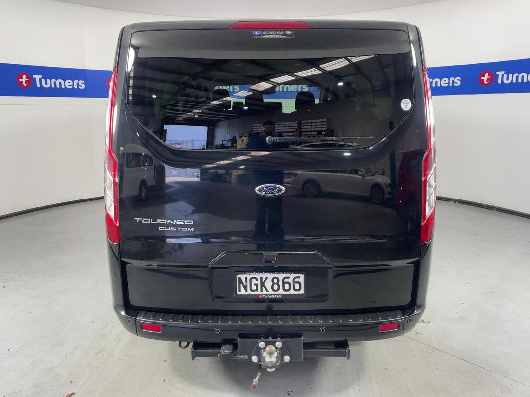 Photo '6' of Ford Transit