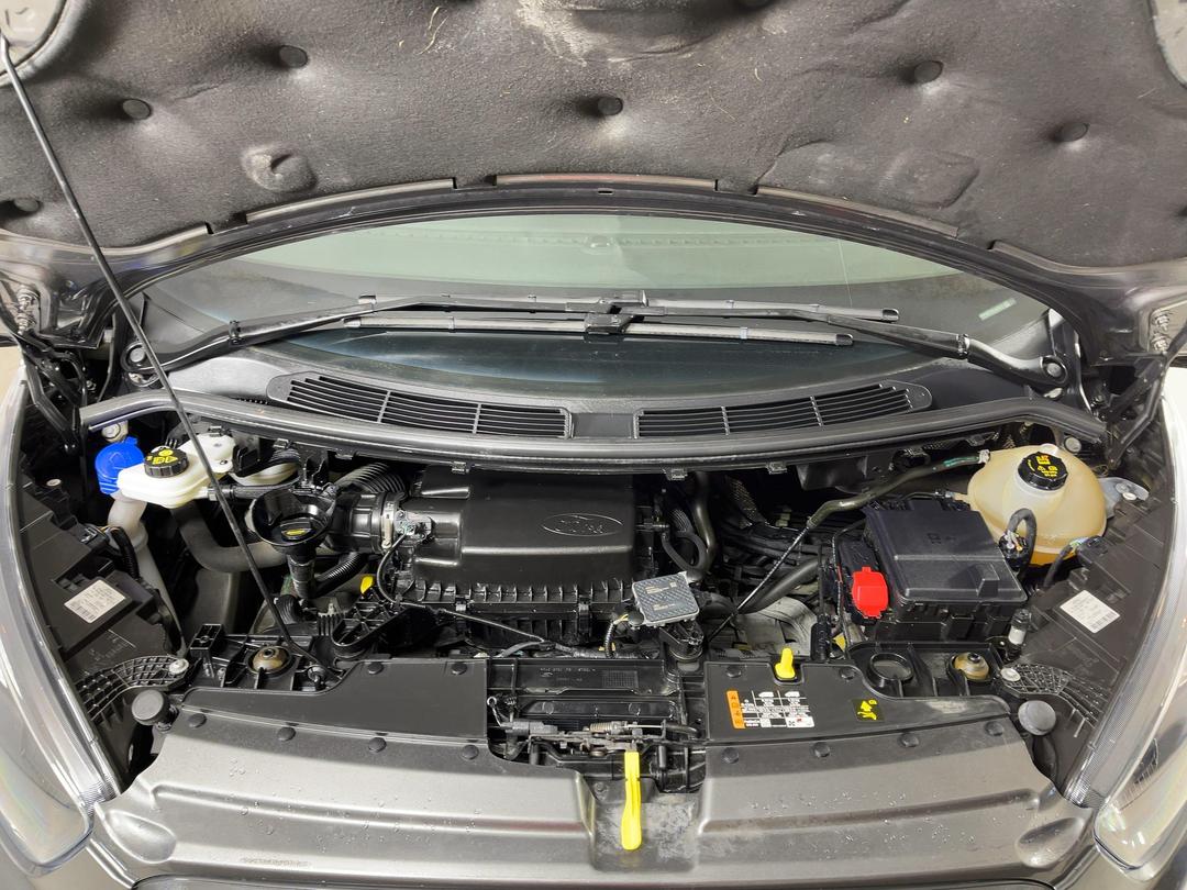 Photo '13' of Ford Transit