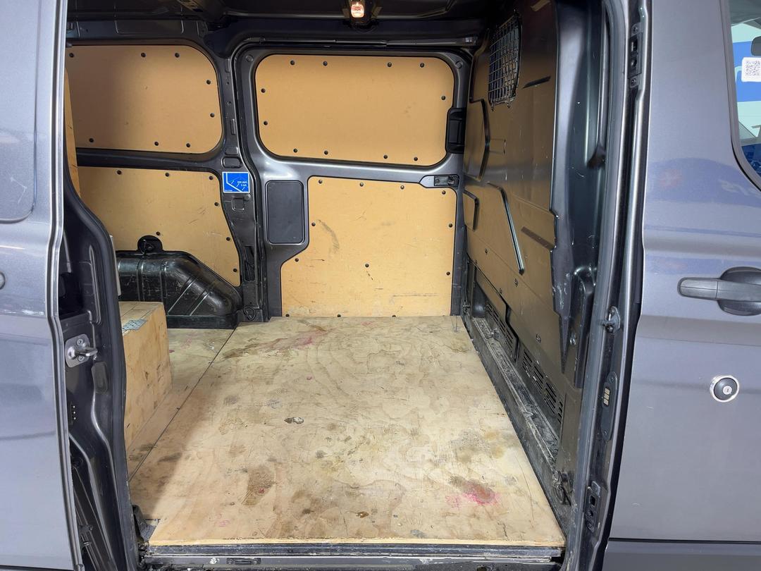 Photo '20' of Ford Transit