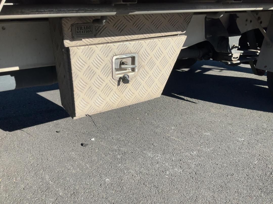 Photo '23' of Ford Transit Flat Deck