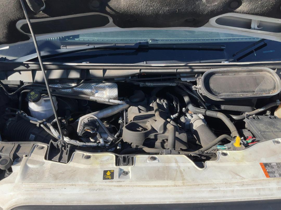 Photo '24' of Ford Transit Flat Deck