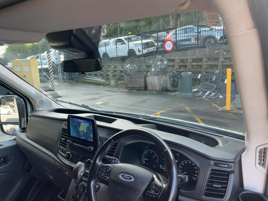 Photo '17' of Ford Transit