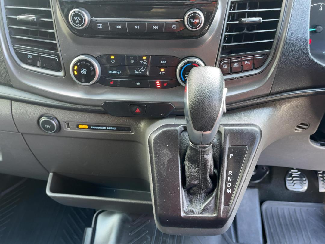 Photo '18' of Ford Transit