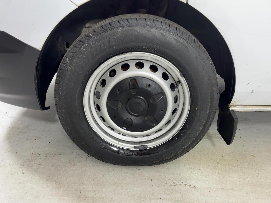 Photo '10' of Ford Transit