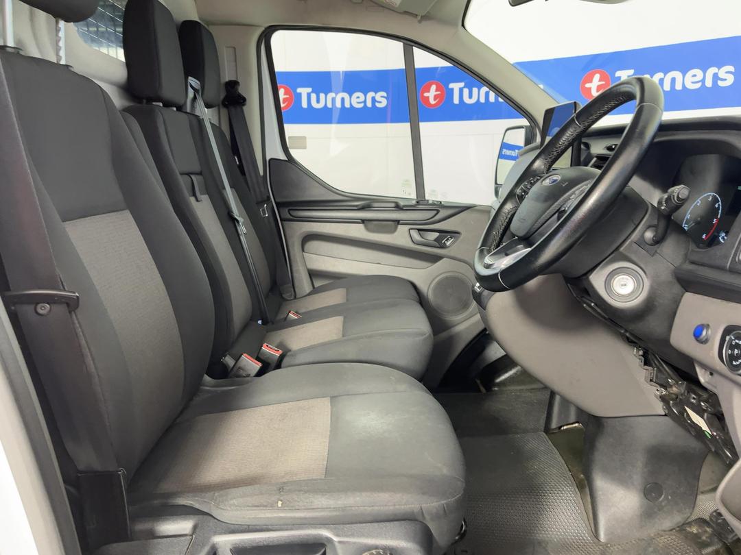 Photo '16' of Ford Transit