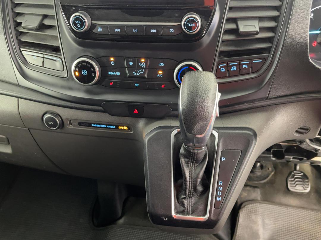 Photo '18' of Ford Transit