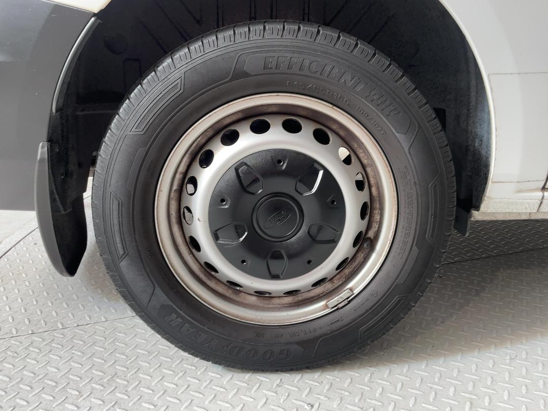Photo '12' of Ford Transit