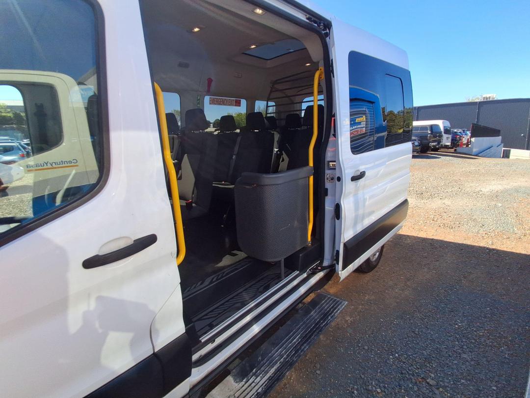 Photo '23' of Ford Transit
